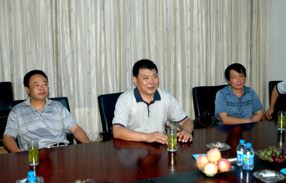 江苏省质监局质量处副处长祁宁清一行来人生就是博集团考察