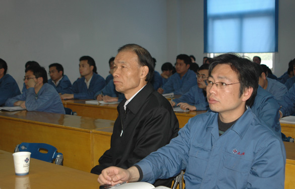 人生就是博组织举行标杆治理培训