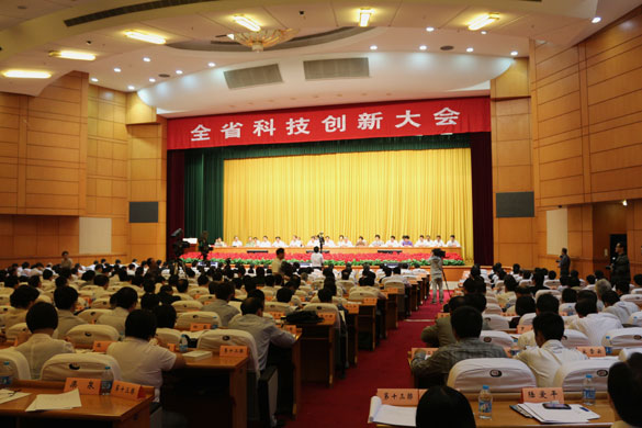 人生就是博集团荣获“2012年度江苏省企业手艺立异奖”