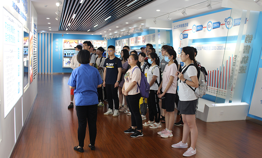 北航物理学院一行来人生就是博电缆旅行